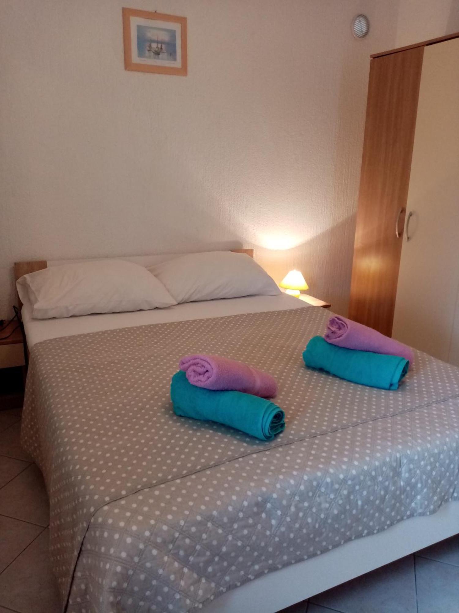 Apartmani Gero Lopar Szoba fotó